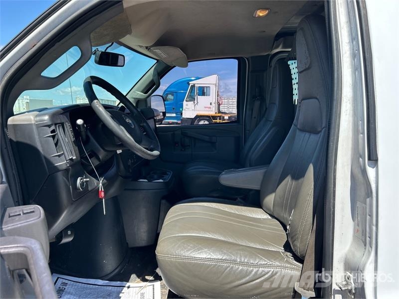 Chevrolet Express 2500 Cargo Van Dostavna vozila / kombiji