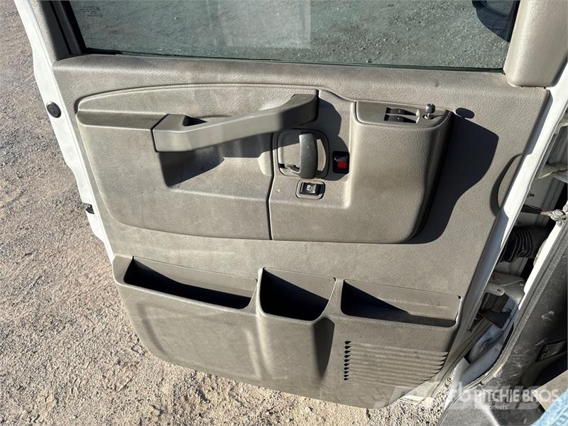 Chevrolet Express 2500 Cargo Van Dostavna vozila / kombiji