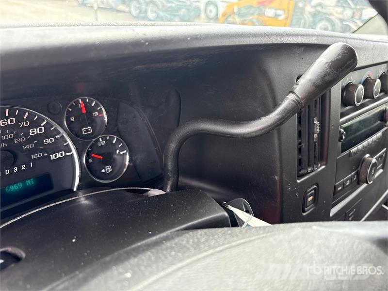Chevrolet Express 2500 Cargo Van Dostavna vozila / kombiji