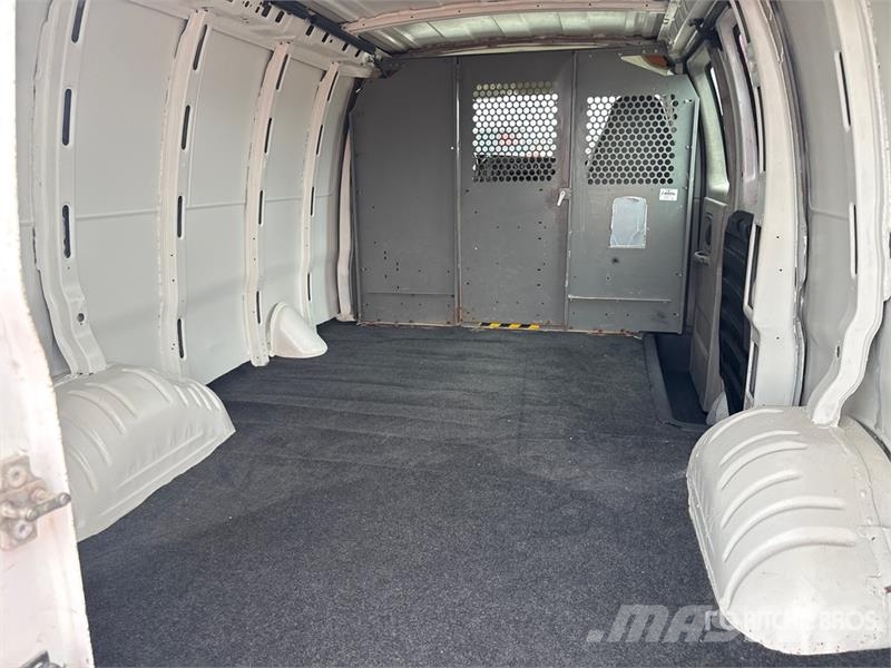 Chevrolet Express 2500 Cargo Van Dostavna vozila / kombiji