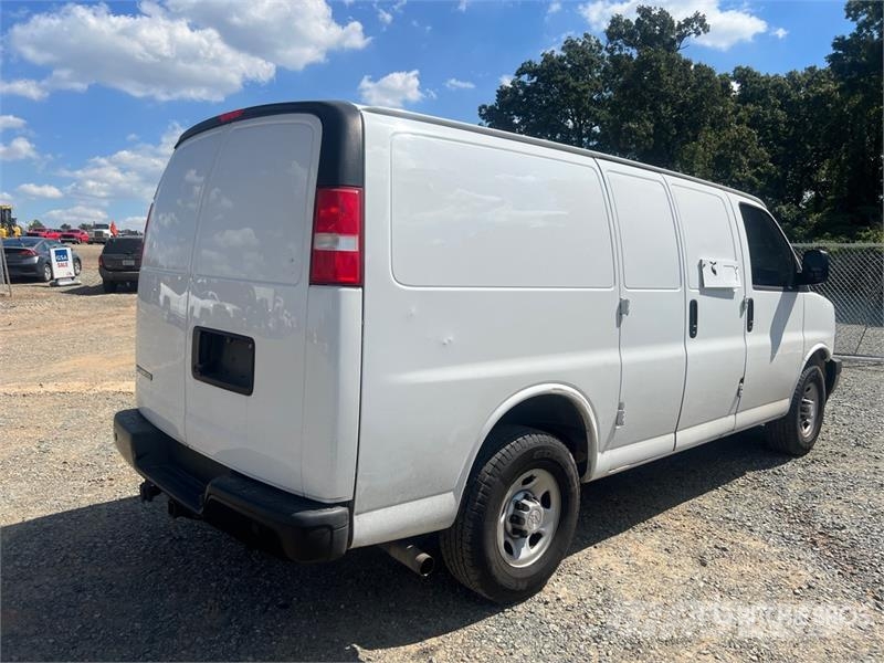 Chevrolet Express 2500 Cargo Van Dostavna vozila / kombiji