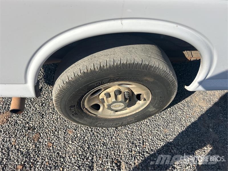 Chevrolet Express 3500 Kaubikud
