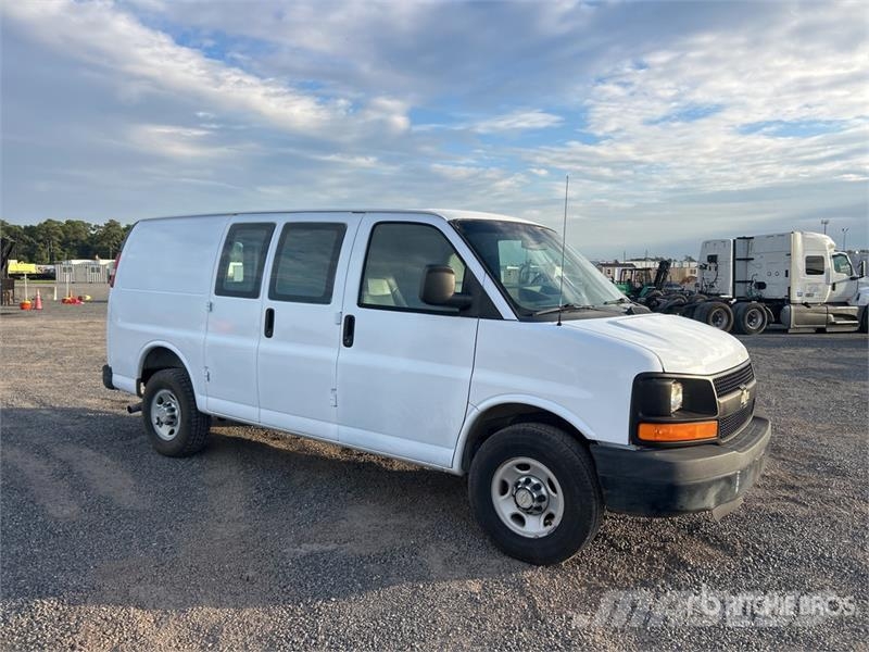 Chevrolet Express 3500 Dostavna vozila / kombiji