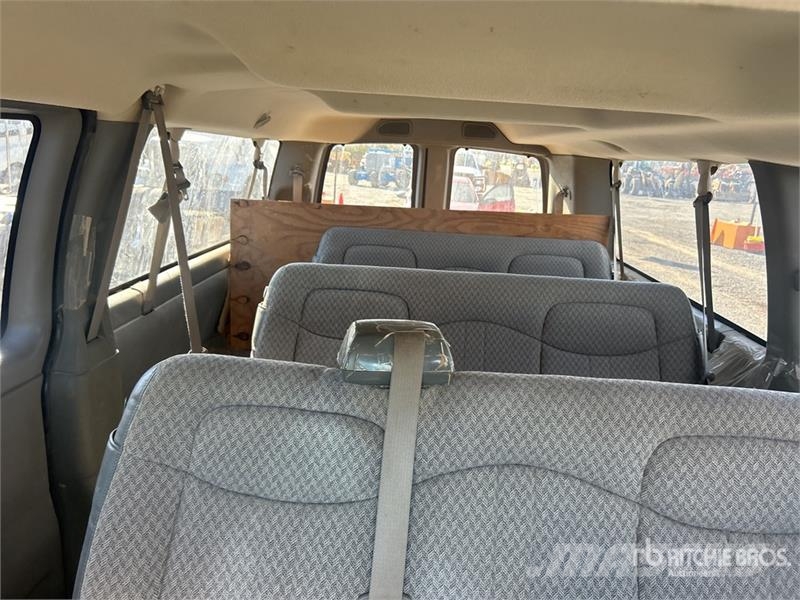 Chevrolet Express 3500 Kaubikud