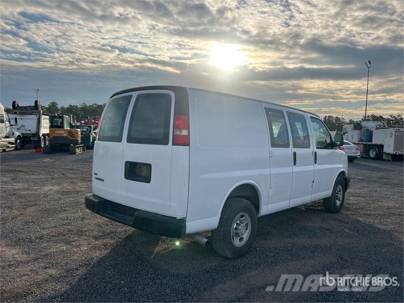 Chevrolet Express 3500 Dostavna vozila / kombiji