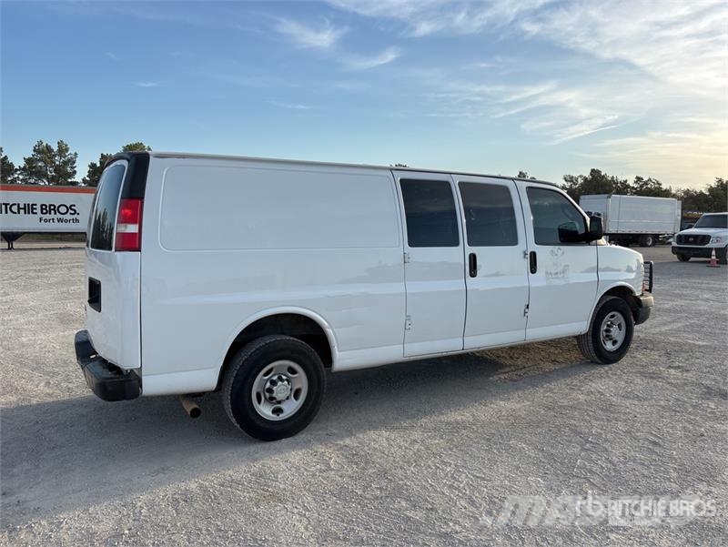 Chevrolet Express 3500 Furgonetas cerradas