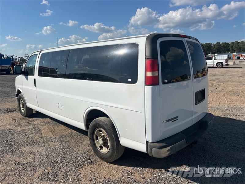 Chevrolet Express 3500 Kaubikud