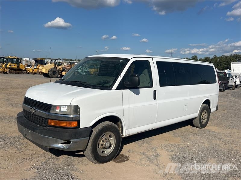 Chevrolet Express 3500 Kaubikud