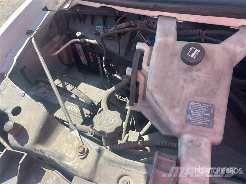 Chevrolet Express G4500 4x2 Refrigerated Truck Camion frigorifique