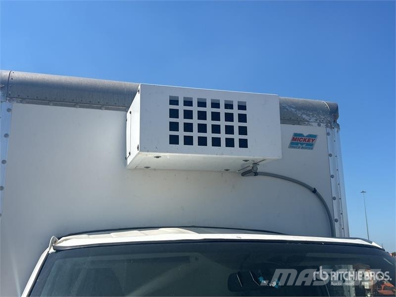 Chevrolet Express G4500 4x2 Refrigerated Truck Camion frigorifique