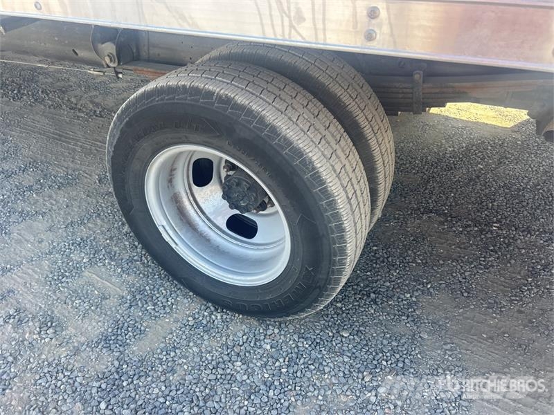 Chevrolet Express G4500 4x2 Refrigerated Truck Camion frigorifique
