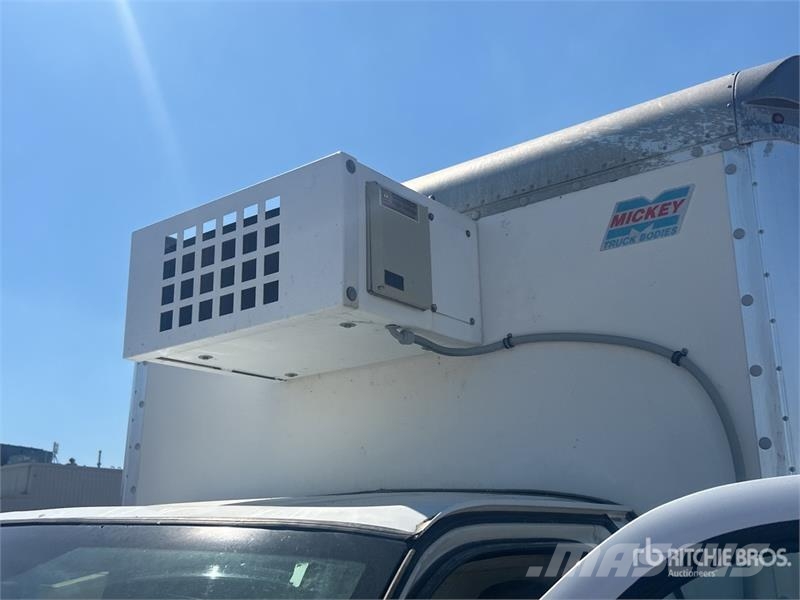 Chevrolet Express G4500 4x2 Refrigerated Truck Camion frigorifique
