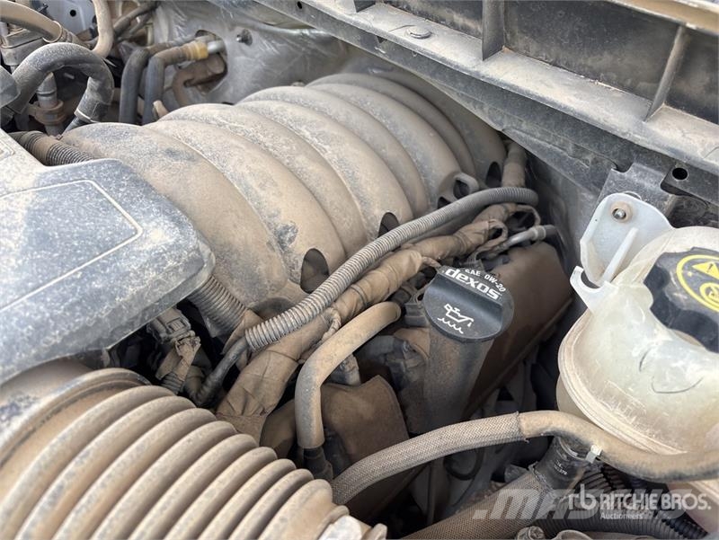 Chevrolet Silverado 1500 4x4 Crew Cab Pickup Otros