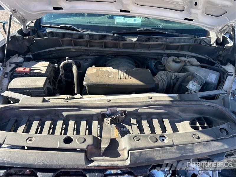 Chevrolet Silverado 1500 Z71 4x4 Crew Cab Pickup Ostalo