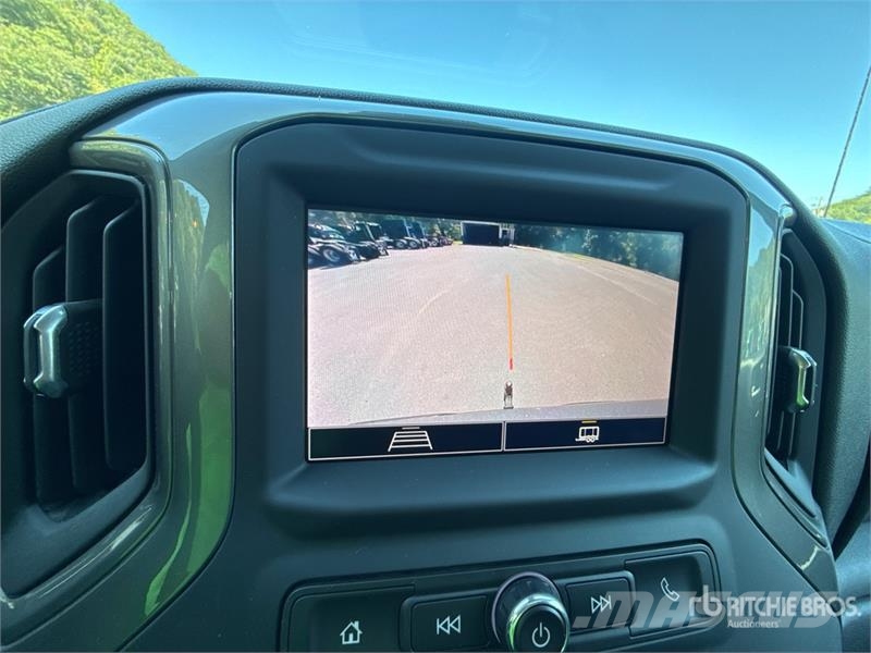 Chevrolet Silverado 1500 Silverado 4x4 Dual Cab Pickup Други