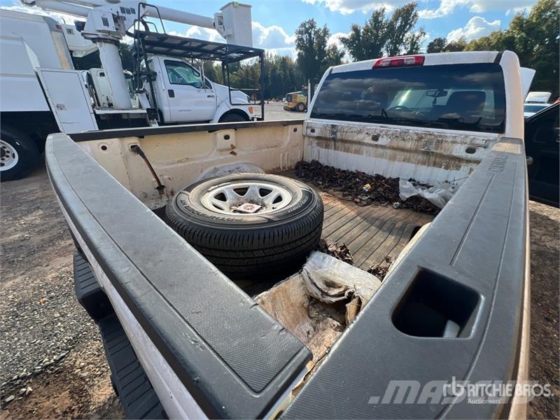 Chevrolet Silverado 1500 4x4 Crew Cab Pickup Drugi