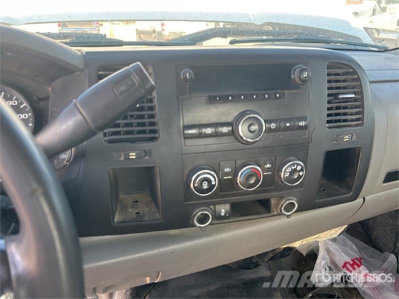 Chevrolet Silverado 1500 4x2 Extended Cab Pickup 其他