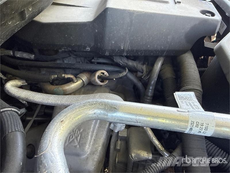 Chevrolet Silverado 1500 Silverado 4x4 Dual Cab Pickup Други