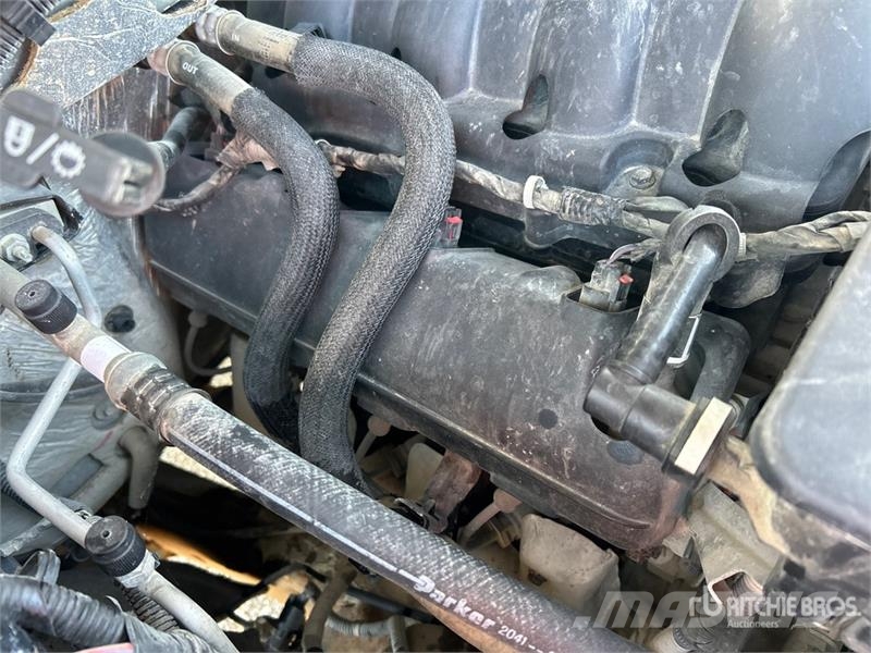 Chevrolet Silverado 1500 4x4 Crew Cab Pickup Övriga bilar