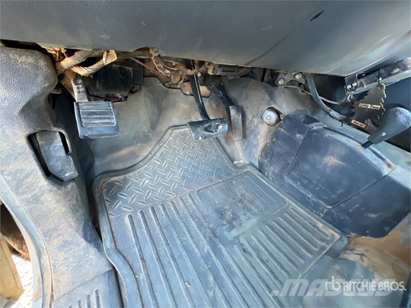 Chevrolet Silverado 1500 4x4 Extended Cab Pickup 기타