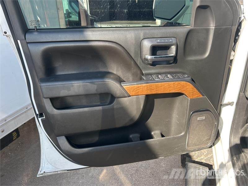 Chevrolet Silverado 1500 4x2 Crew Cab Pickup Övriga bilar