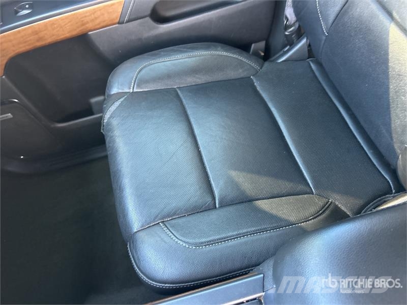 Chevrolet Silverado 1500 4x2 Crew Cab Pickup Övriga bilar
