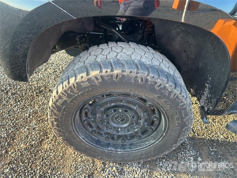 Chevrolet Silverado 1500 LT 4x4 Crew Cab Pickup Інше