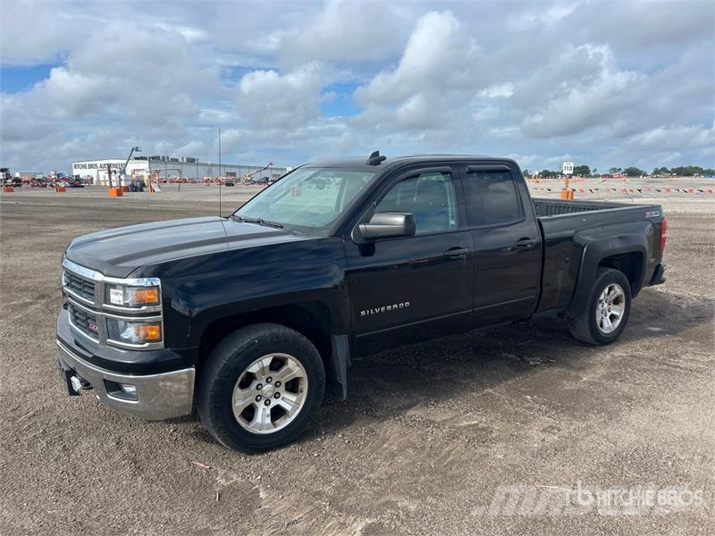 Chevrolet Silverado 1500 4x4 Extended Cab Pickup Drugi