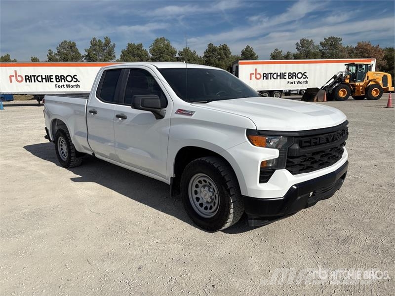 Chevrolet Silverado 1500 4x4 Extended Cab Pickup Other