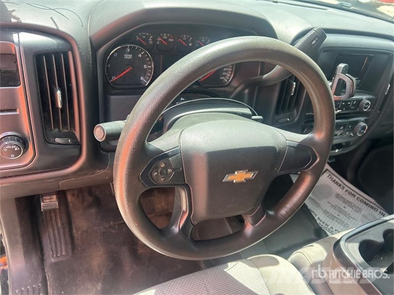 Chevrolet Silverado 1500 4x4 Crew Cab Pickup أخرى