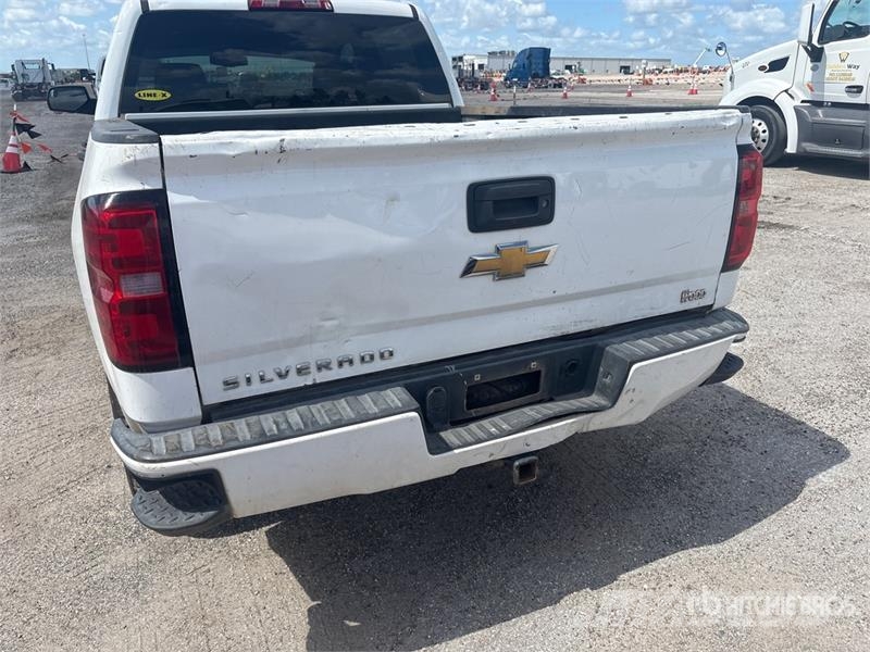 Chevrolet Silverado 1500 4x2 Crew Cab Pickup Další