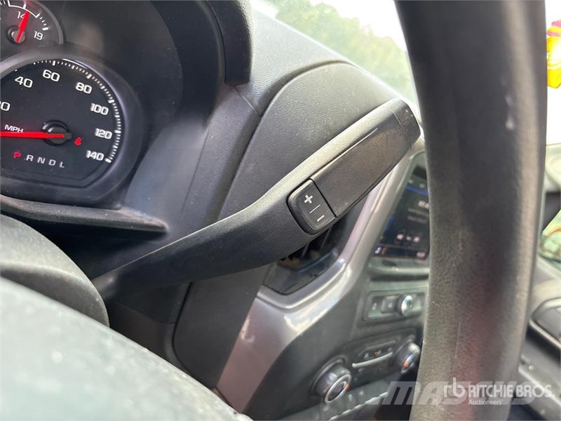 Chevrolet Silverado 1500 4x2 Pickup Kita