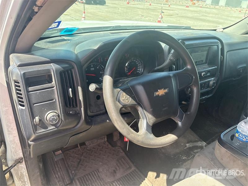 Chevrolet Silverado 1500 4x2 Crew Cab Pickup Další