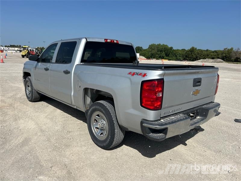Chevrolet Silverado 1500 4x4 Crew Cab Pickup Övriga bilar