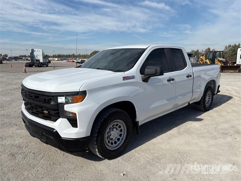 Chevrolet Silverado 1500 4x4 Extended Cab Pickup Other