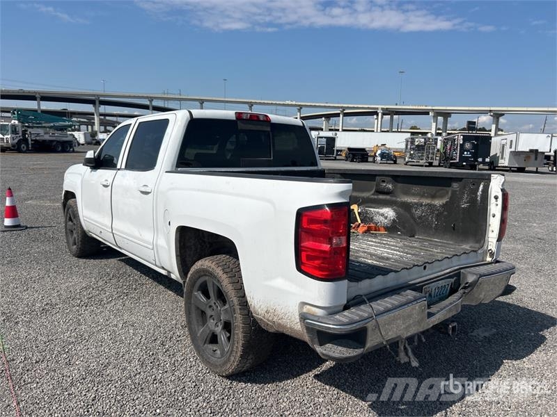 Chevrolet Silverado 1500 4x2 Crew Cab Pickup (Inoperable) Прочие фургоны