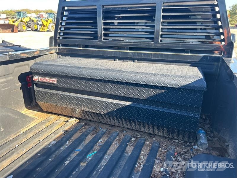 Chevrolet Silverado 1500 Z71 4x4 Crew Cab Pickup Ostalo