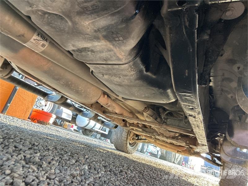 Chevrolet Silverado 1500 LT 4x4 Crew Cab Pickup Інше