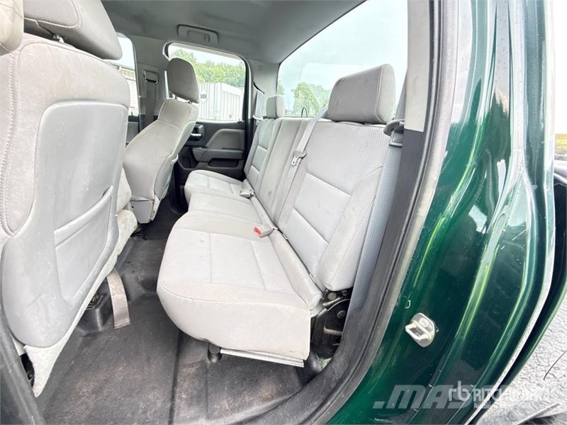 Chevrolet Silverado 1500 4x2 Dual Cab Pickup Otros