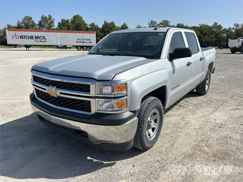 Chevrolet Silverado 1500 4x4 Crew Cab Pickup Övriga bilar
