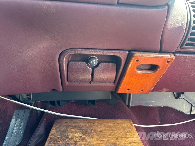 Chevrolet Silverado 1500 4x2 Pickup Outros