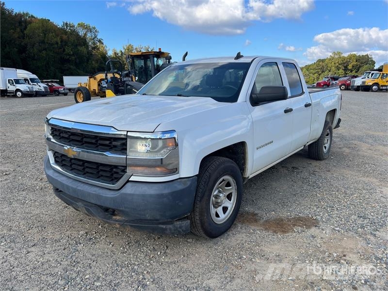 Chevrolet Silverado 1500 4x4 Crew Cab Pickup Drugi