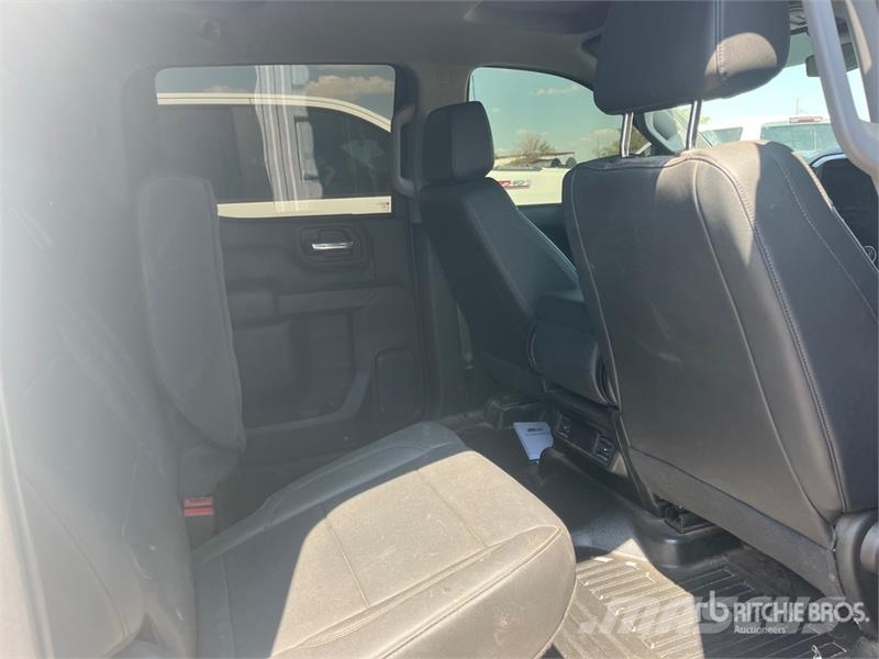 Chevrolet Silverado 1500 4x4 Crew Cab Pickup Other
