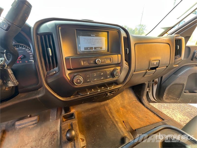 Chevrolet Silverado 1500 4x4 Crew Cab Pickup Drugi