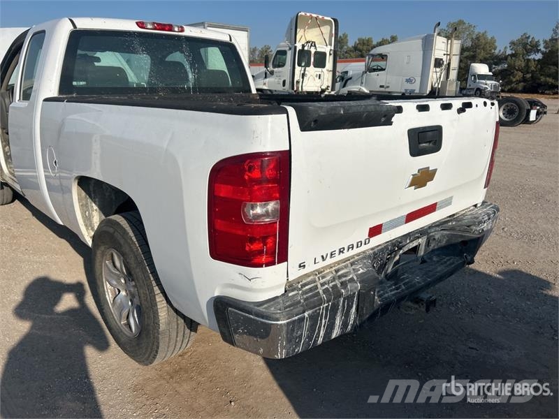 Chevrolet Silverado 1500 4x2 Extended Cab Pickup 其他