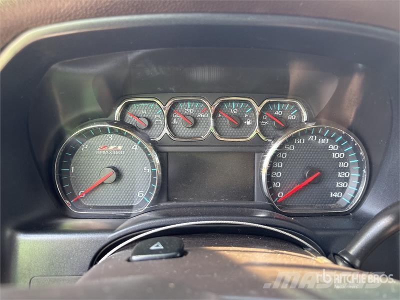 Chevrolet Silverado 1500 4x4 Crew Cab Pickup Andre varebiler