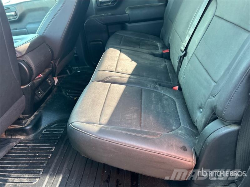 Chevrolet Silverado 1500 Z71 4x4 Crew Cab Pickup Ostalo