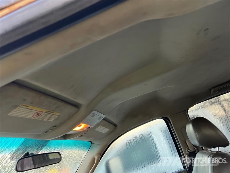 Chevrolet Silverado 1500 4x4 Crew Cab Utility Truck 皮卡.傳統半斗卡車/側卸板