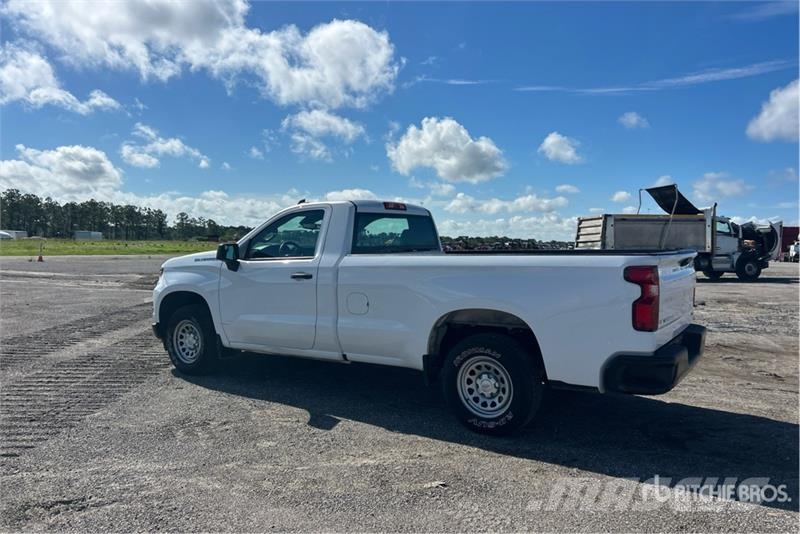 Chevrolet Silverado 1500 4x2 Pickup Muu