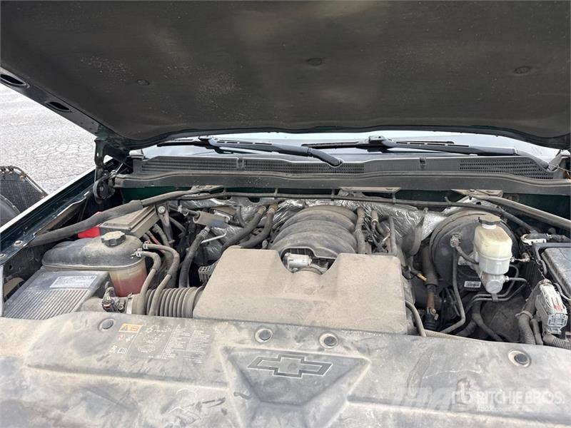 Chevrolet Silverado 1500 4x2 Dual Cab Pickup Otros